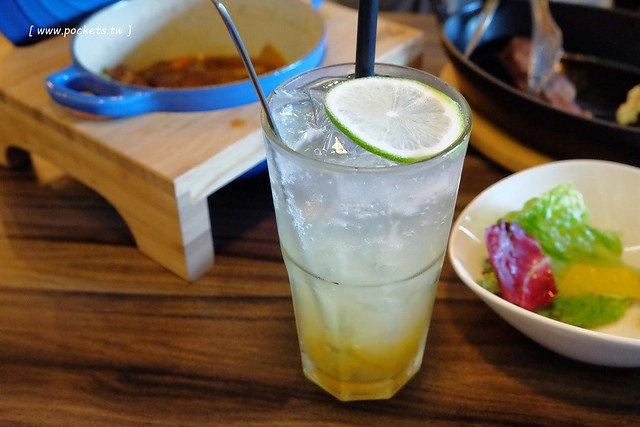 Fonte653 丰鑄鐵鍋料理┃台中南屯美食:低溫烹飪料理手法,呈現出食材最單純的美味,台中少見的鑄鐵鍋料理,很優質的環境和餐點,下午茶6/17起上市 @飛天璇的口袋