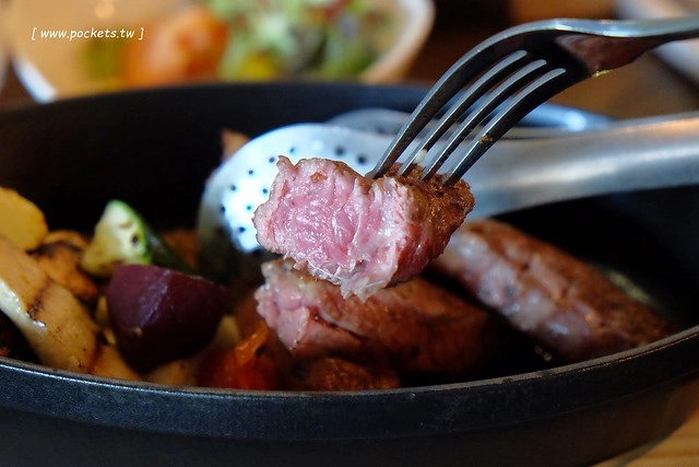 Fonte653 丰鑄鐵鍋料理┃台中南屯美食:低溫烹飪料理手法,呈現出食材最單純的美味,台中少見的鑄鐵鍋料理,很優質的環境和餐點,下午茶6/17起上市 @飛天璇的口袋