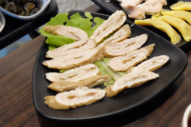 寬窄巷子老成都火鍋┃豐原美食推薦:使用20多種中藥辛香料,麻辣香濃的道地四川風味火鍋,記者出身的四川美女老闆娘,食尚玩家報導 @飛天璇的口袋