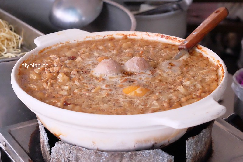 嘉義東區|三代西市米糕:嘉義小吃一路吃,同場加映嘉義小吃美食:西市老店筒仔米糕、阿坤師土魠魚羹、蘇記傳統紅豆餅、貓尾巴Cat’s Tail @飛天璇的口袋