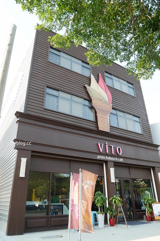 Vito義式冰淇淋┃台中南屯:來自日本福岡的冰淇淋專賣店,主打新鮮水果口味,超好拍的網美打卡牆 @飛天璇的口袋