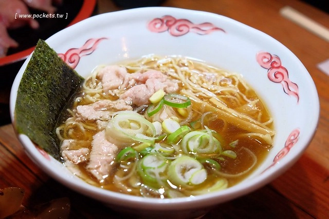日本岐阜|高山老街一日遊.飛驒的小京都美食景點,穿梭在古建築群中巡禮 @飛天璇的口袋