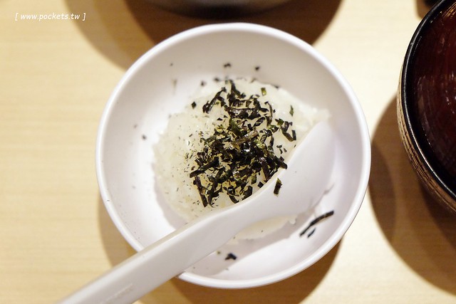 新宿勝博殿|慶祝11週年慶,週週抽日本東京雙人來回機票,新上市金黃極濃的雪花起司豬排,品嚐超厚切日式炸豬排的美味 @飛天璇的口袋