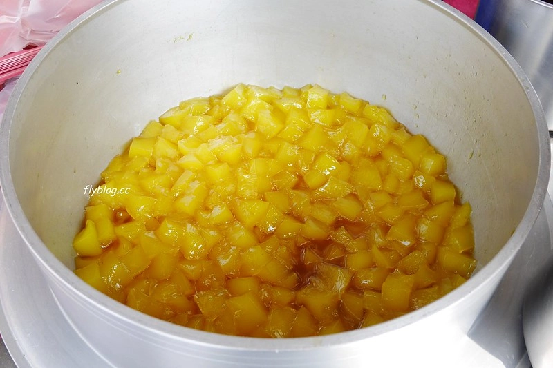 台中清水|樹下阿婆粉圓冰.紫雲嚴阿婆粉圓冰,手工製作的銅板美食 @飛天璇的口袋