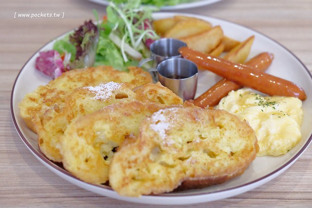 台中早午餐推薦懶人包┃推薦2017年台中15間優質早午餐店:漢堡巴士. Emma’s Cafe. 杉禾亭. Bistro88. 麵包市集. 好堅果咖啡. 對了出發. 小家朝食. 春田210. 找晨手作輕食. 隱巷. 巴特三店. 憲賣咖啡. 入口鬆餅. hoyo cafe @飛天璇的口袋
