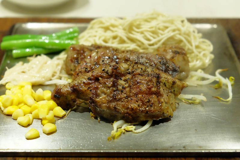 赤鬼牛排@台灣大道店┃台中西區:全新純白店面更亮眼,環境升級餐點也升級 @飛天璇的口袋