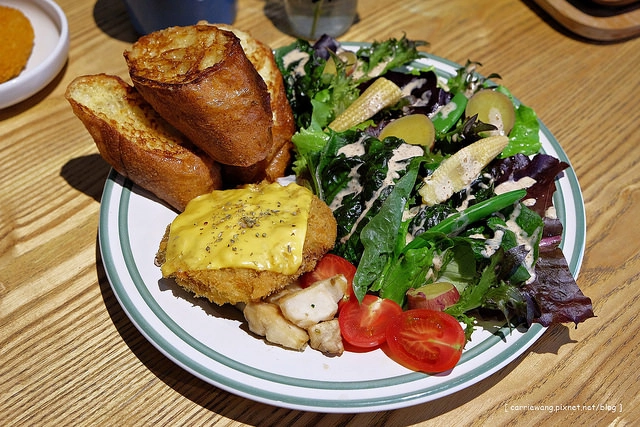 台中10間早午餐懶人包:於光早午餐、目覺咖啡、田樂、好堅果、奧樂美特、米亞諾、Hoyo Cafe、樹兒早午餐、小葛廚房、7分SO @飛天璇的口袋