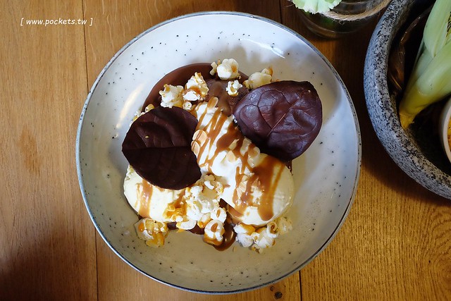 台中西區|FORE restaurant,使用最古老的Grill烹調方式,位於台中美術館綠園道旁 @飛天璇的口袋