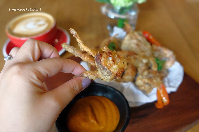 台中西區|FORE restaurant,使用最古老的Grill烹調方式,位於台中美術館綠園道旁 @飛天璇的口袋