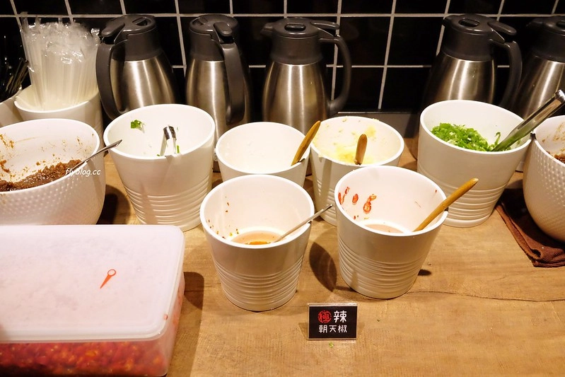 祥富水產沙茶火鍋超市┃台中北區:一個人$30元火鍋湯底,自已到超市買食材煮火鍋,享受在家煮火鍋的概念,中友百貨地下三樓 @飛天璇的口袋