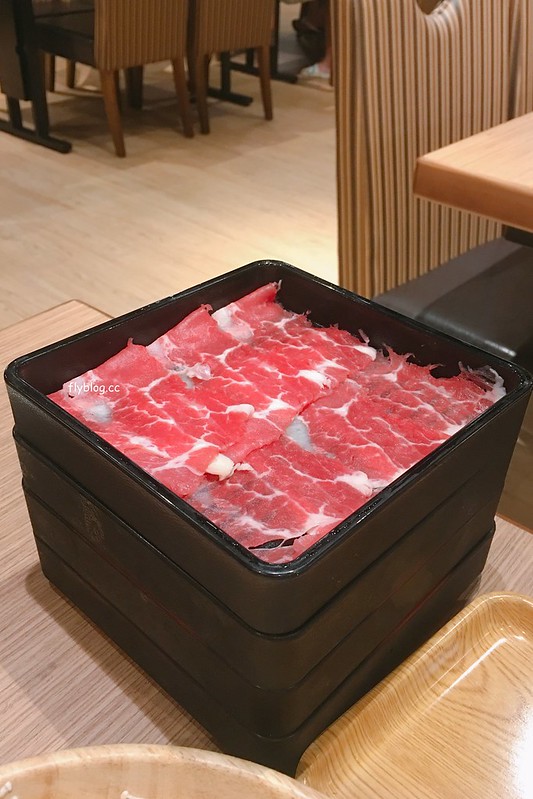 【台中西屯】涮乃葉,$468元起黑毛牛吃到飽,多達20種新鮮蔬菜無限取用 @飛天璇的口袋