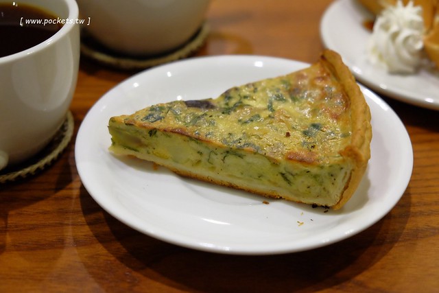 喬巴咖啡.CHOPPER CAFE┃台中東勢美食:簡單小巧的空間,以單品咖啡為主,老闆對咖啡解說很詳細(同場加映:東勢林業園區荷花季) @飛天璇的口袋