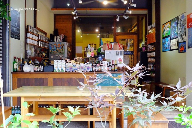 喬巴咖啡.CHOPPER CAFE┃台中東勢美食:簡單小巧的空間,以單品咖啡為主,老闆對咖啡解說很詳細(同場加映:東勢林業園區荷花季) @飛天璇的口袋