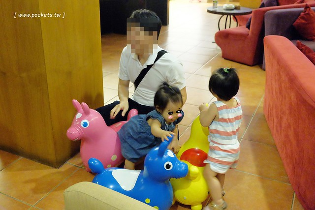 南方莊園 South Garden┃桃園親子飯店:2016年新增美人魚主題房,享受泡湯、水療池、Rody跳跳馬,戶外大草原和BBQ晚餐 @飛天璇的口袋