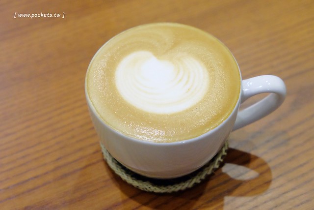 喬巴咖啡.CHOPPER CAFE┃台中東勢美食:簡單小巧的空間,以單品咖啡為主,老闆對咖啡解說很詳細(同場加映:東勢林業園區荷花季) @飛天璇的口袋