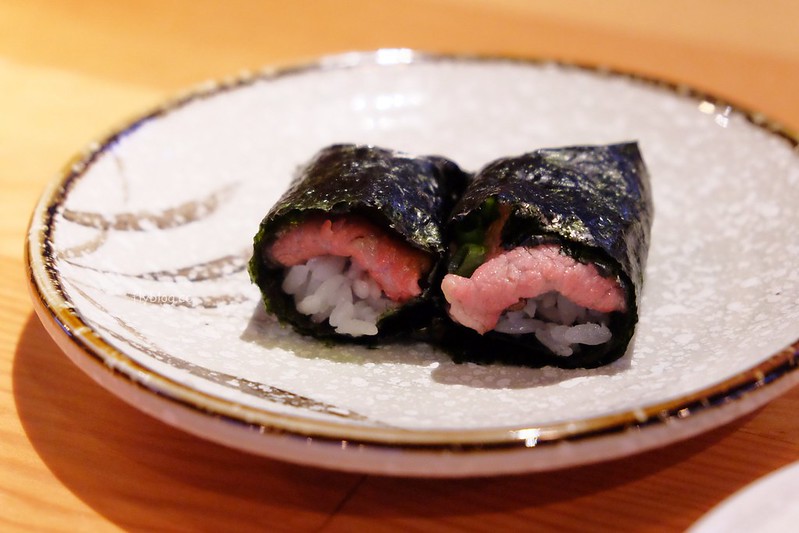 一笈壽司|輕井澤集團最新力作日式壽司品牌,公益路漂亮的清水模建築外觀 @飛天璇的口袋