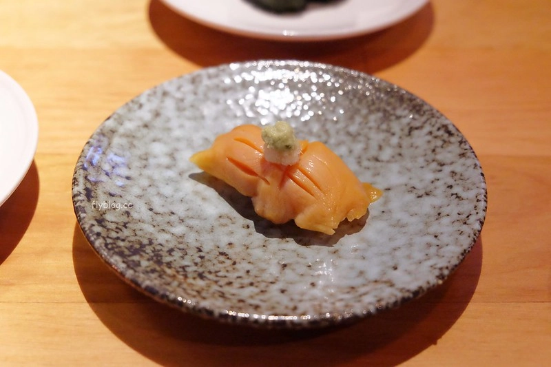 一笈壽司|輕井澤集團最新力作日式壽司品牌,公益路漂亮的清水模建築外觀 @飛天璇的口袋