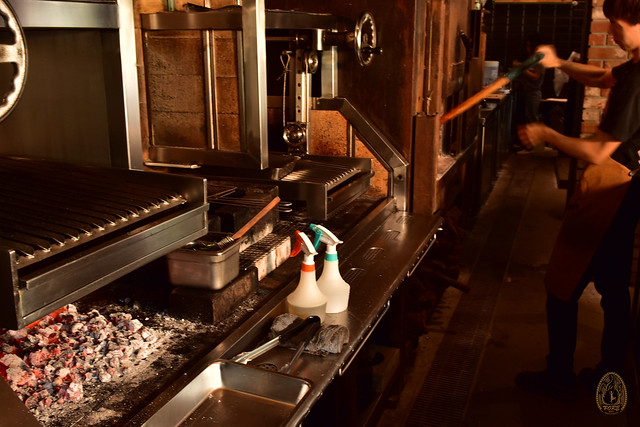 台中西區|FORE restaurant,使用最古老的Grill烹調方式,位於台中美術館綠園道旁 @飛天璇的口袋