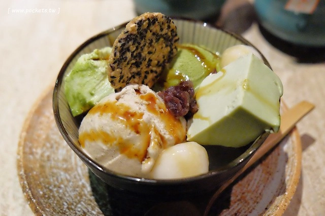 老乾杯。台中市政店:品嚐頂級美味的和牛料理,燈光美、氣氛佳、服務也好,商業午餐價格比較經濟實惠 @飛天璇的口袋