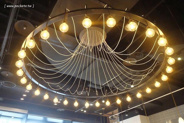 Jamling Cafe┃台中西區美食:來自東京的超人氣鬆餅店,進駐金典綠園道一樓,鬆餅輕柔綿密好吃,跟在日本吃到的一樣 @飛天璇的口袋