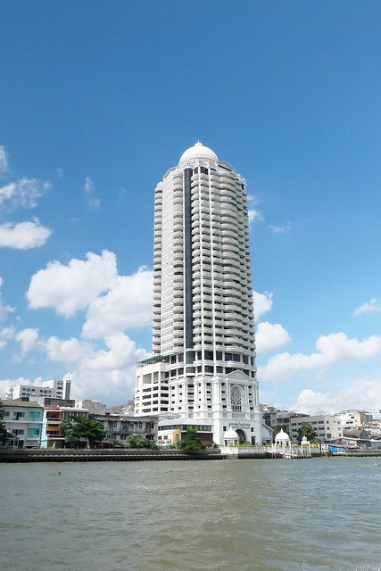 泰國曼谷|曼谷自由行Day1|香格里拉飯店→曼谷市區觀光→皇后藝廊→嘟嘟車→玉佛寺(大皇宮)→Supatra河濱餐廳→歡迎晚宴 @飛天璇的口袋