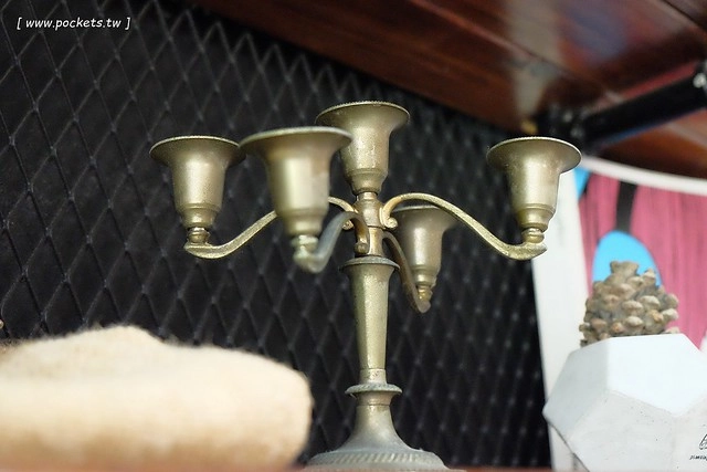 斑馬散步咖啡:老宅改建咖啡館,漂亮白色建築,擁有寬敞庭院,環境漂亮好拍照 @飛天璇的口袋