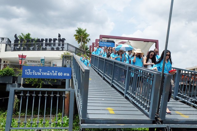 泰國曼谷|曼谷自由行Day1|香格里拉飯店→曼谷市區觀光→皇后藝廊→嘟嘟車→玉佛寺(大皇宮)→Supatra河濱餐廳→歡迎晚宴 @飛天璇的口袋