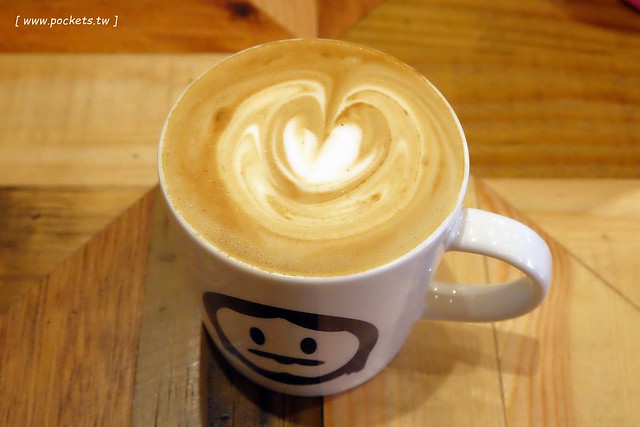 Jamling Cafe┃台中西區美食:來自東京的超人氣鬆餅店,進駐金典綠園道一樓,鬆餅輕柔綿密好吃,跟在日本吃到的一樣 @飛天璇的口袋