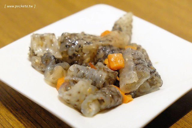 城裡城外巫山烤魚┃台中西區美食:現點現烤活魚料理,台中第一間巫山烤魚,老闆是正宗大陸人,消費打卡送一壺涼茶 @飛天璇的口袋