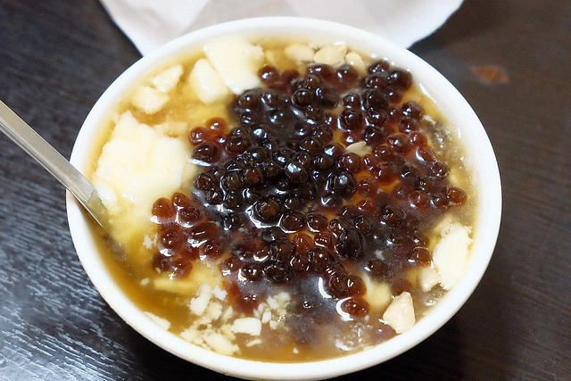 台中中區|謝氏早點專賣店.台中傳承60年的早餐店,香港觀光客最愛的舊城區美食 @飛天璇的口袋