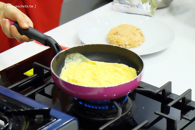 日本雞蛋在台記者會┃活動分享:安心安全日本產雞蛋,三週之內都可以生食,台灣city super、新光三越和家樂福都已經開始販售,請認明TAMAGO之logo @飛天璇的口袋