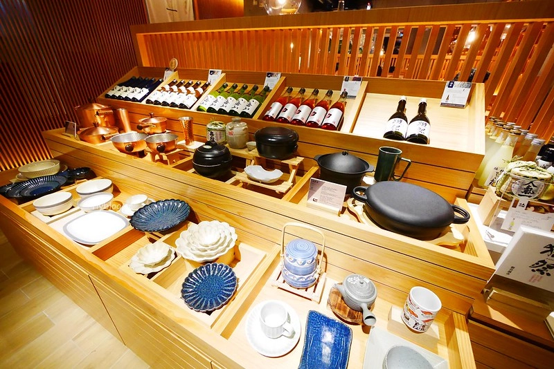 一笈壽司|輕井澤集團最新力作日式壽司品牌,公益路漂亮的清水模建築外觀 @飛天璇的口袋