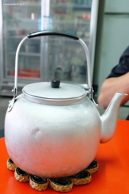 南投埔里|施家肉丸.埔里飄香50年的肉丸老店,老闆說不好吃免錢 @飛天璇的口袋