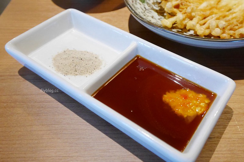 【台中南屯】湯棧公益店,輕井澤三代店,主打古早味麻油雞、燒酒雞,餐點份量多而且有質感 @飛天璇的口袋