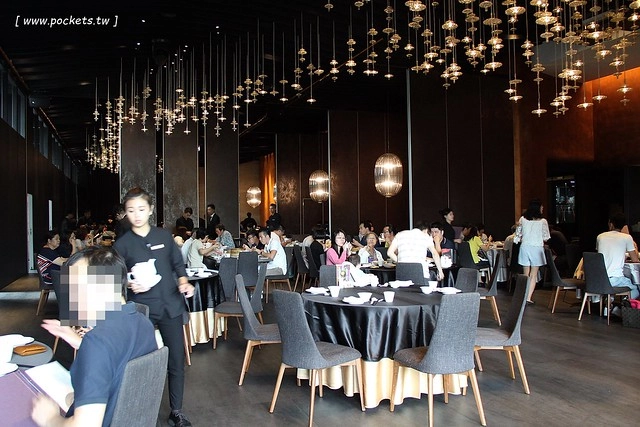 台中南屯|与玥樓粵菜點心餐廳,台中米其林推介粵菜餐廳,座落於落松羽間的漂亮建築 @飛天璇的口袋