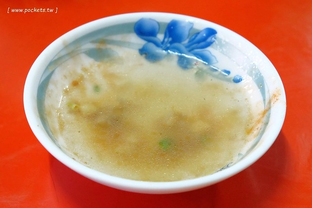 南投埔里|施家肉丸.埔里飄香50年的肉丸老店,老闆說不好吃免錢 @飛天璇的口袋