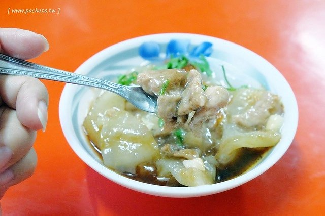 南投埔里|施家肉丸.埔里飄香50年的肉丸老店,老闆說不好吃免錢 @飛天璇的口袋