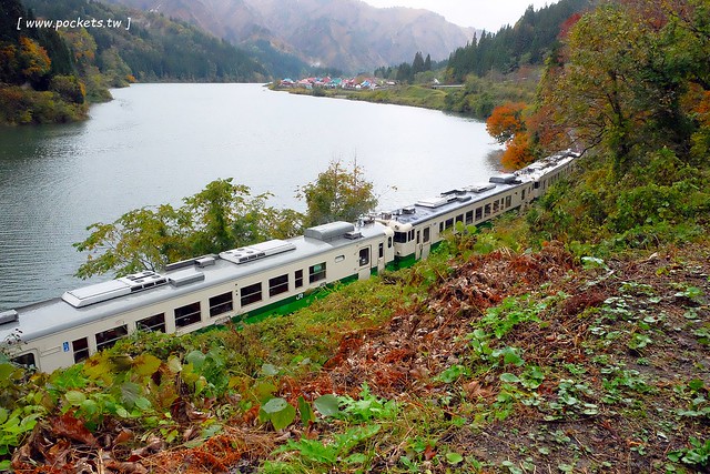 日本福島|只見線.世界上最浪漫的鐵道路線之一,穿梭廣闊浩瀚的奧會津地區,日本紅葉美景鐵道路線第一名 @飛天璇的口袋