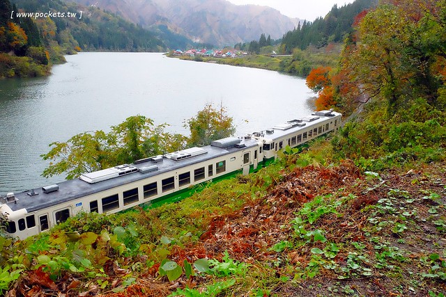 日本福島|只見線.世界上最浪漫的鐵道路線之一,穿梭廣闊浩瀚的奧會津地區,日本紅葉美景鐵道路線第一名 @飛天璇的口袋