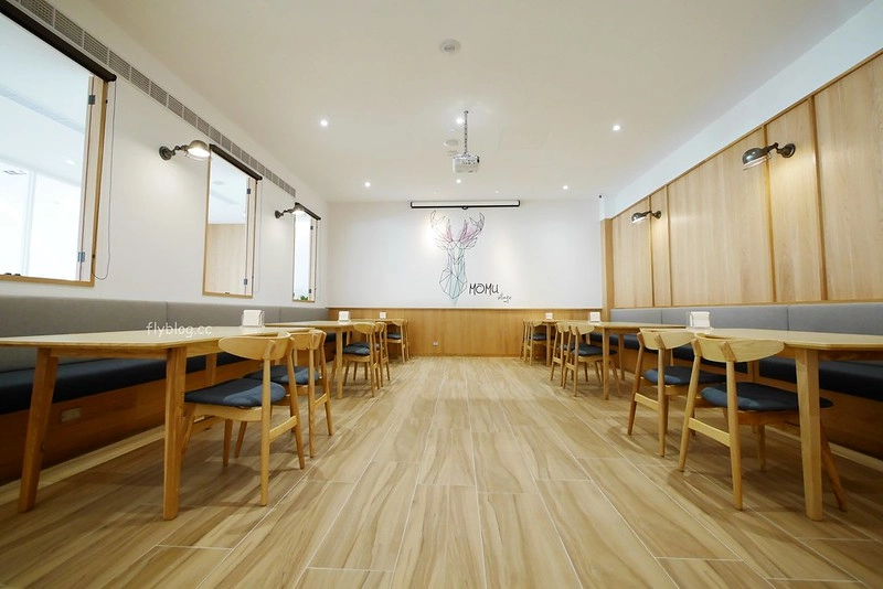 萌木之村 MOMU┃台中西屯:城市中遇見森林裡的童話之村,超可愛又好拍的複合式餐廳,中科商圈美食餐廳推薦 @飛天璇的口袋