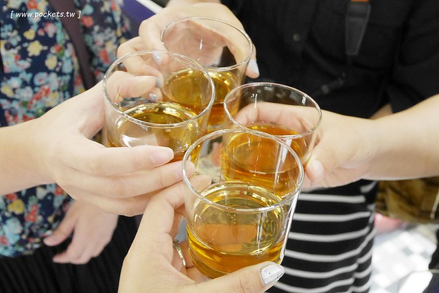 黃記煌三汁燜鍋|標榜不加任何一滴水的乾式火鍋,北京連鎖火鍋名店,進駐台北信義區ATT 4 FUN的4樓 @飛天璇的口袋