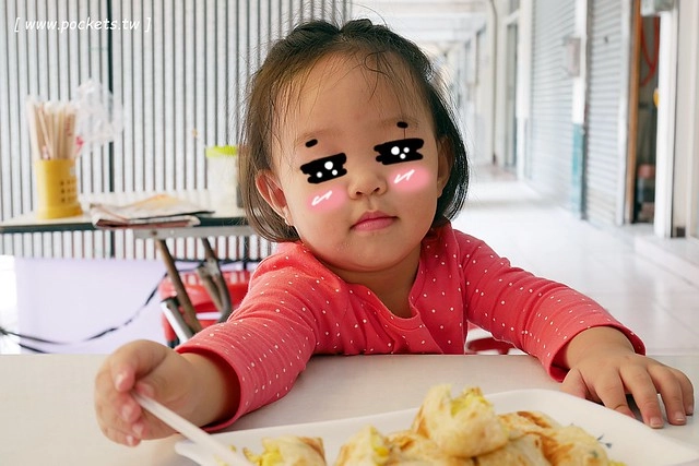 【台中東區】有力酥皮蛋餅:蛋餅現桿現煎,少見的酥皮的口感,綜合口味100%的飽足感 @飛天璇的口袋