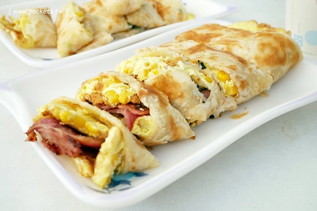 【台中東區】有力酥皮蛋餅:蛋餅現桿現煎,少見的酥皮的口感,綜合口味100%的飽足感 @飛天璇的口袋