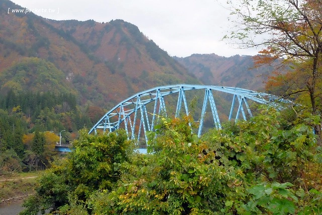 日本福島|只見線.世界上最浪漫的鐵道路線之一,穿梭廣闊浩瀚的奧會津地區,日本紅葉美景鐵道路線第一名 @飛天璇的口袋