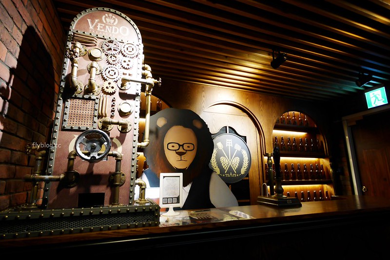 蔡氏釀酒精釀酒廠|充滿歐洲英倫風情的酒廠,用心好拍的萬聖節佈置,還有美味好吃的小酒館 @飛天璇的口袋