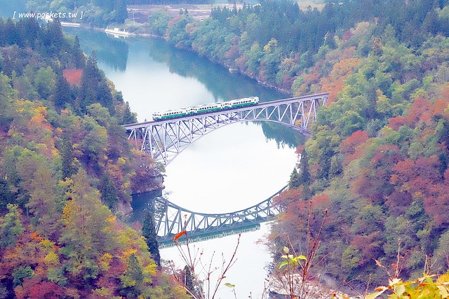 日本福島|只見線.世界上最浪漫的鐵道路線之一,穿梭廣闊浩瀚的奧會津地區,日本紅葉美景鐵道路線第一名 @飛天璇的口袋