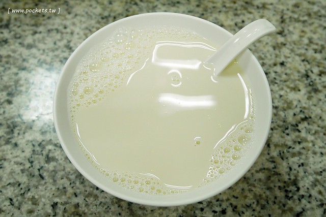 台中北屯|三佳早點,老台中人都知道的傳統早餐店,推薦蔥肉餅和牛肉餡餅 @飛天璇的口袋