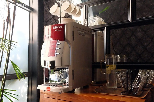 芭蕾城市渡假旅館┃台中住宿推薦:擁有50幾種房型的新銳旅館,部份Villa房型還有附KTV和游泳池,全新一泊二食住飯店吃燒肉 @飛天璇的口袋