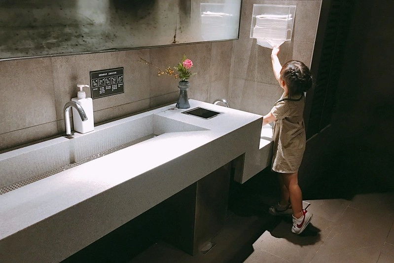 【台中南屯】湯棧公益店,輕井澤三代店,主打古早味麻油雞、燒酒雞,餐點份量多而且有質感 @飛天璇的口袋