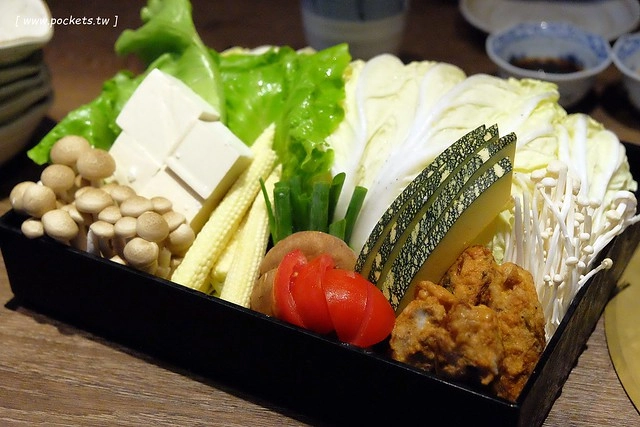 鮨樂海鮮市場 火鍋┃台中西屯美食:現流新鮮海產看的到,海鮮火鍋食材超霸氣,每日當天魚獲現點現煮 @飛天璇的口袋